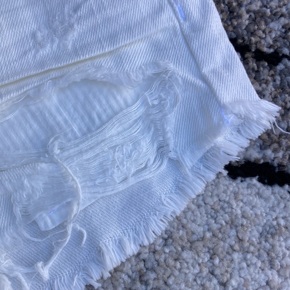 NWT 🐲💙 We The Free Spring White Frayed Hem Short - Picture 8 of 14